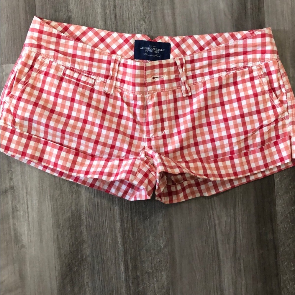 🔹3 for $8 shorts🔹 American Eagle plaid shorts